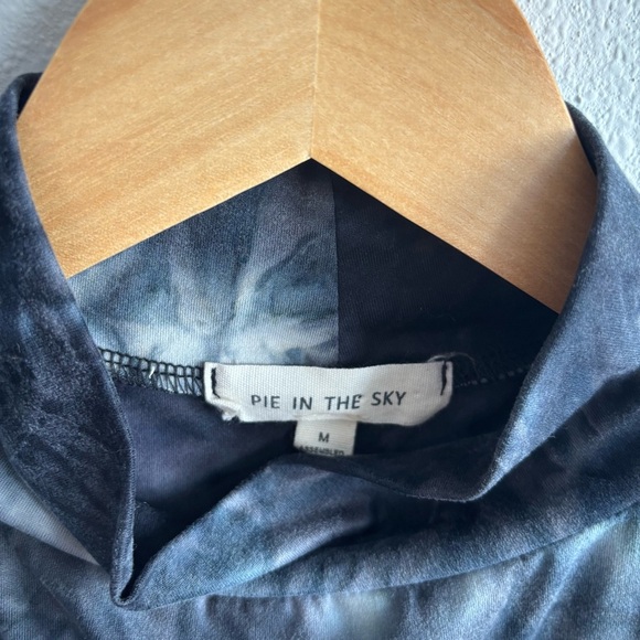 Pie in the Sky Blue Tie-Dye Mock Neck Sleeveless Halter Seamless Bodysuit Size M - Picture 3 of 7